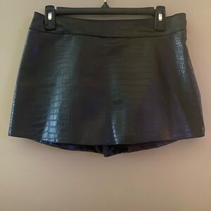 Forever 21 Black Textured Mini Skirt